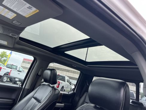 Used 2019 Ford F150 Lariat w/ Equipment Group 502A Luxury AWD/4WD image 24