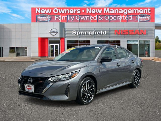Used 2024 Nissan Sentra SR w/ SR Premium Package FWD image 2