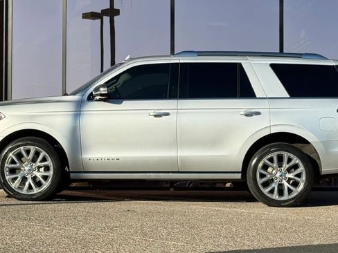 Used 2019 Ford Expedition Platinum image 6