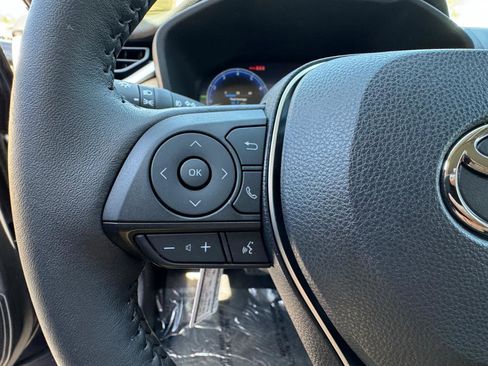 New 2025 Toyota RAV4 Limited image 18