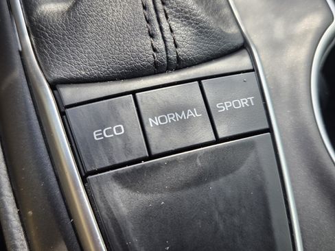 Certified 2024 Toyota Camry LE FWD image 15
