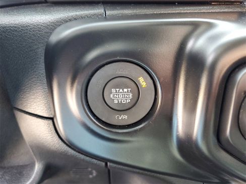 Used 2021 Jeep Wrangler Unlimited Sport image 25