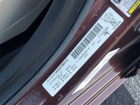 Used 2012 Chrysler 200 Limited image 29