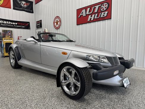 Used 2001 Chrysler Prowler image 4