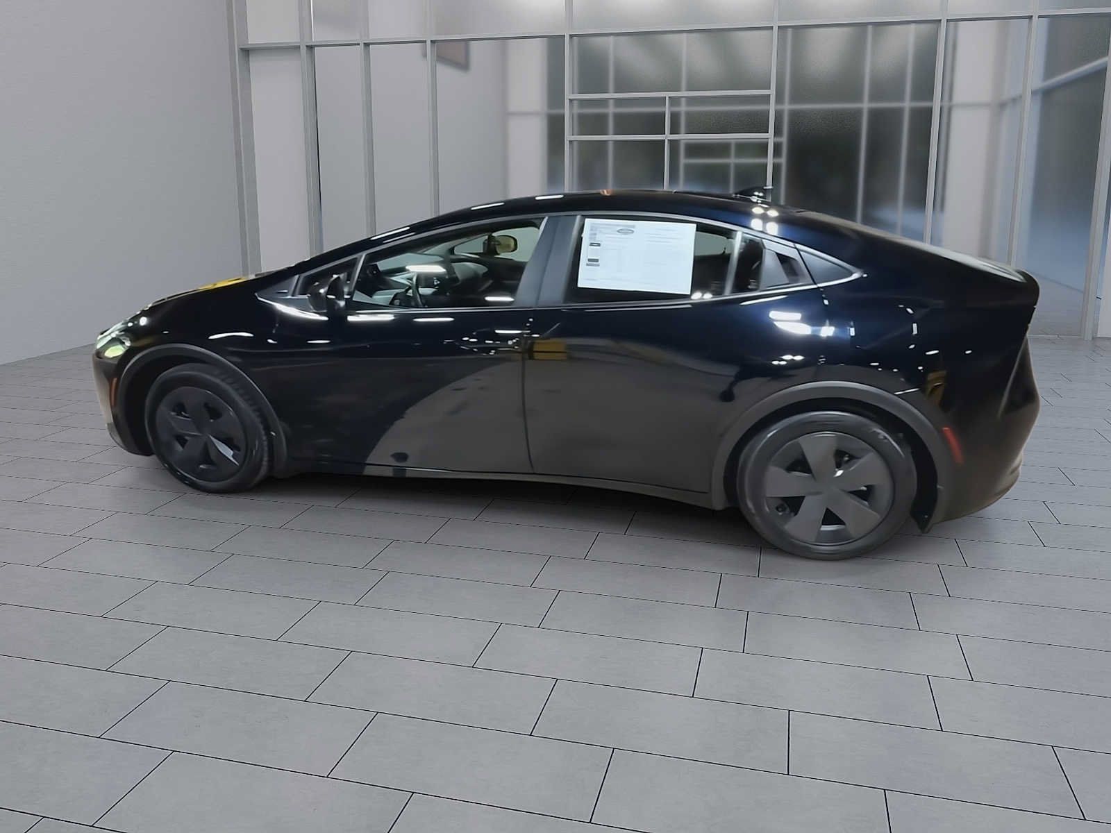 Used 2024 Toyota Prius Prime FWD image 6
