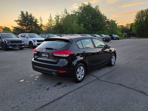 Used 2018 Kia Forte LX FWD image 8