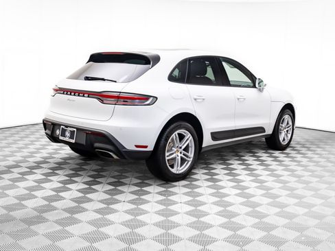 Certified 2026 Porsche Macan AWD/4WD image 7