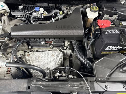 Used 2017 Nissan Rogue SV image 39