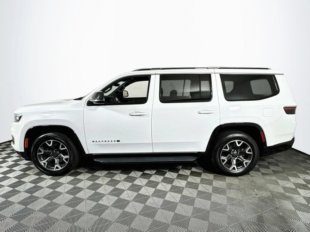 Used 2024 Jeep Wagoneer Series III AWD/4WD image 4