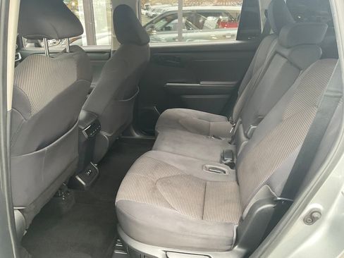 Used 2020 Toyota Highlander LE image 8