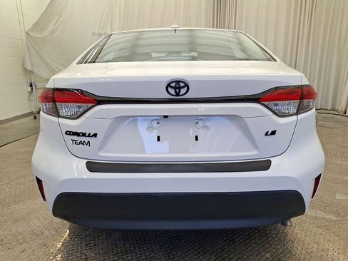 Certified 2024 Toyota Corolla LE image 22