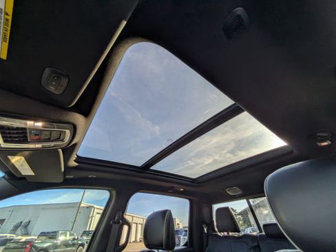 Used 2021 RAM 1500 Limited image 12