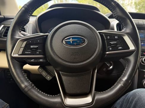 Used 2019 Subaru Ascent Touring AWD/4WD image 14