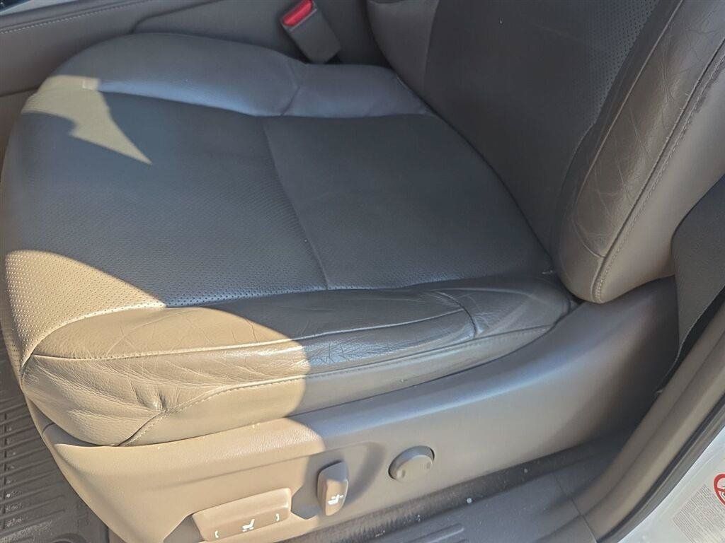 Used 2015 Lexus GX 460 w/ Premium Package AWD/4WD image 6