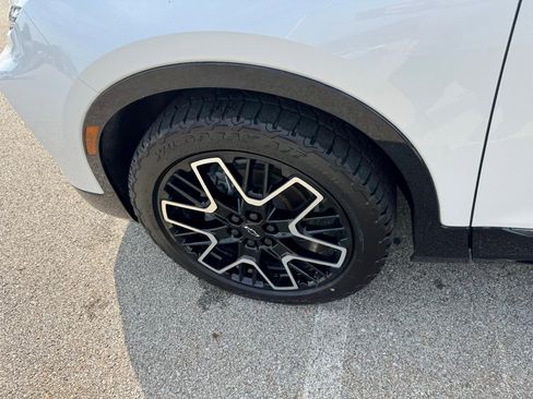 Certified 2023 Chevrolet Blazer RS w/ Driver Confidence II Package image 24