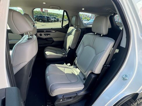 Used 2023 Honda Pilot EX-L image 16