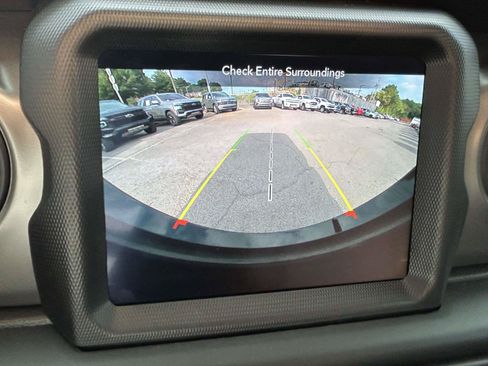 Used 2023 Jeep Wrangler Sport AWD/4WD image 23