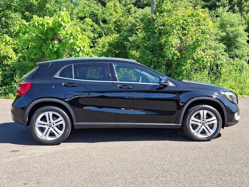 Used 2018 Mercedes-Benz GLA 250 4MATIC image 7
