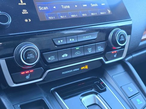 Used 2020 Honda CR-V Touring image 31