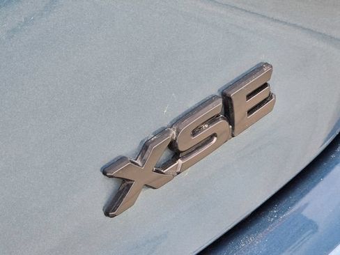 Used 2025 Toyota Camry XSE FWD image 8