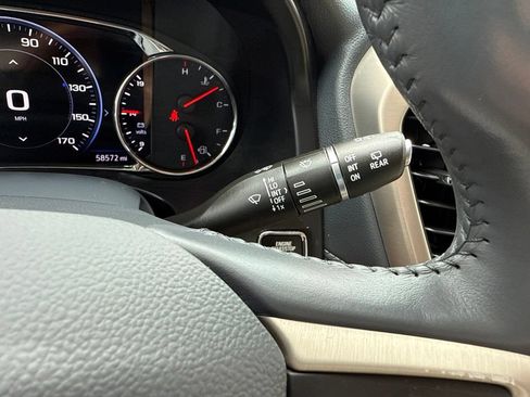Used 2021 GMC Acadia Denali w/ Denali Technology Package FWD image 21