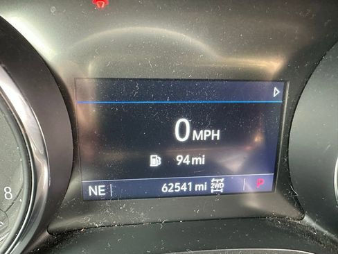 Used 2021 Buick Encore GX Select w/ Sport Touring Package image 5