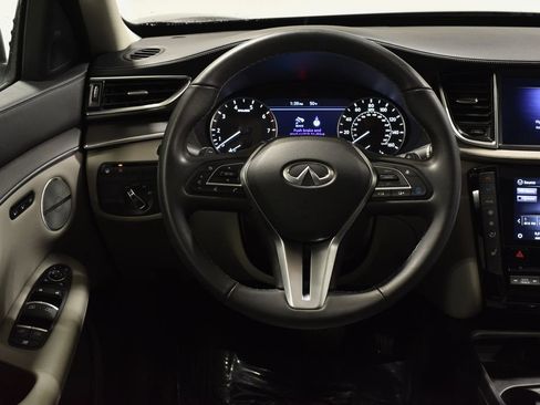 Certified 2025 INFINITI QX50 Luxe image 12