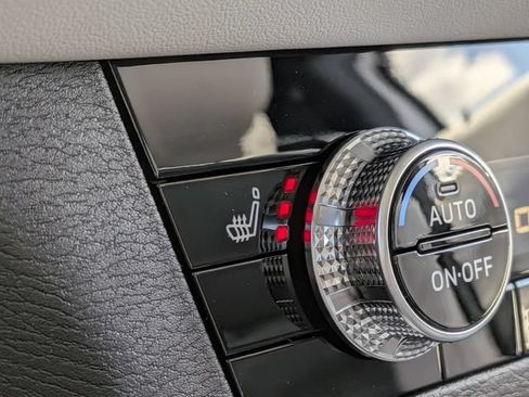 New 2026 Mitsubishi Outlander SE FWD image 21