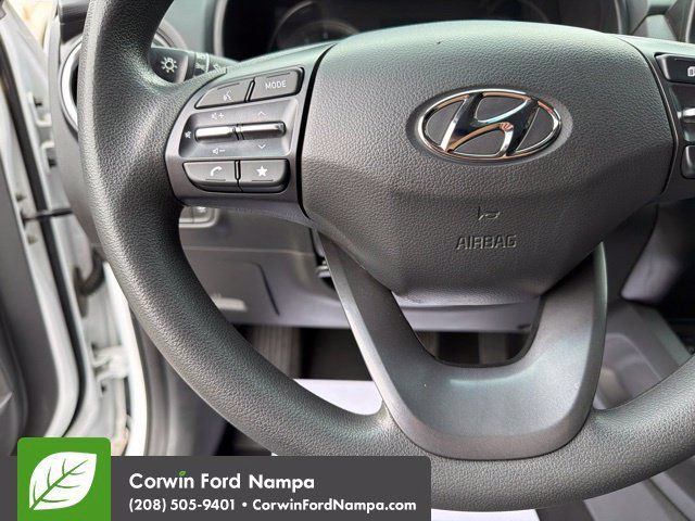 Used 2022 Hyundai Kona SE AWD/4WD image 15