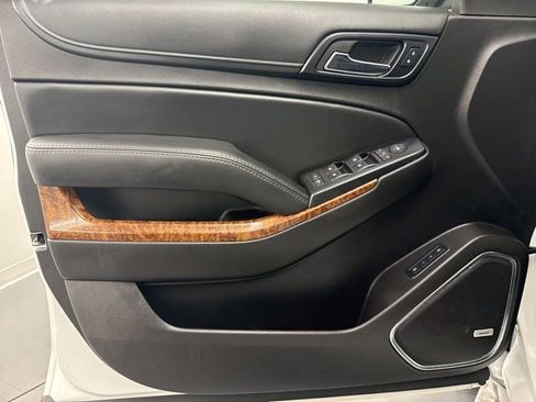 Used 2016 Chevrolet Suburban LTZ image 26