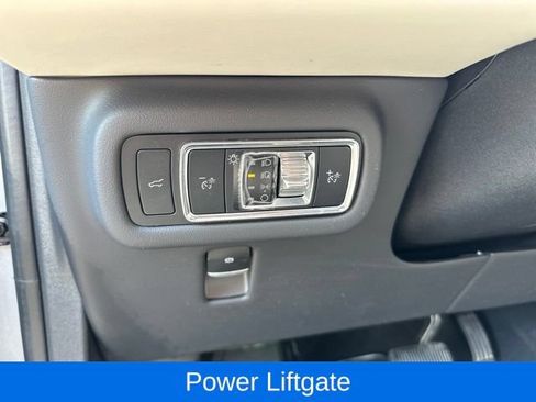 Used 2024 Lincoln Nautilus Reserve AWD/4WD image 18