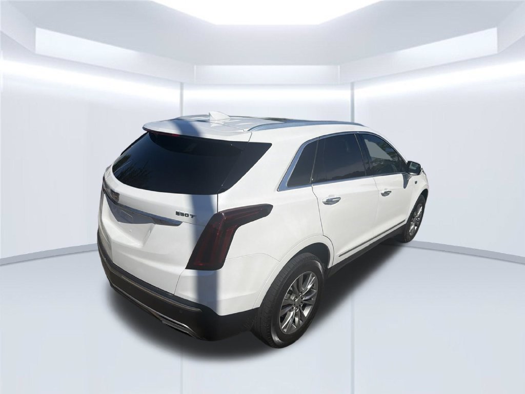 Used 2022 Cadillac XT5 Premium Luxury FWD image 3