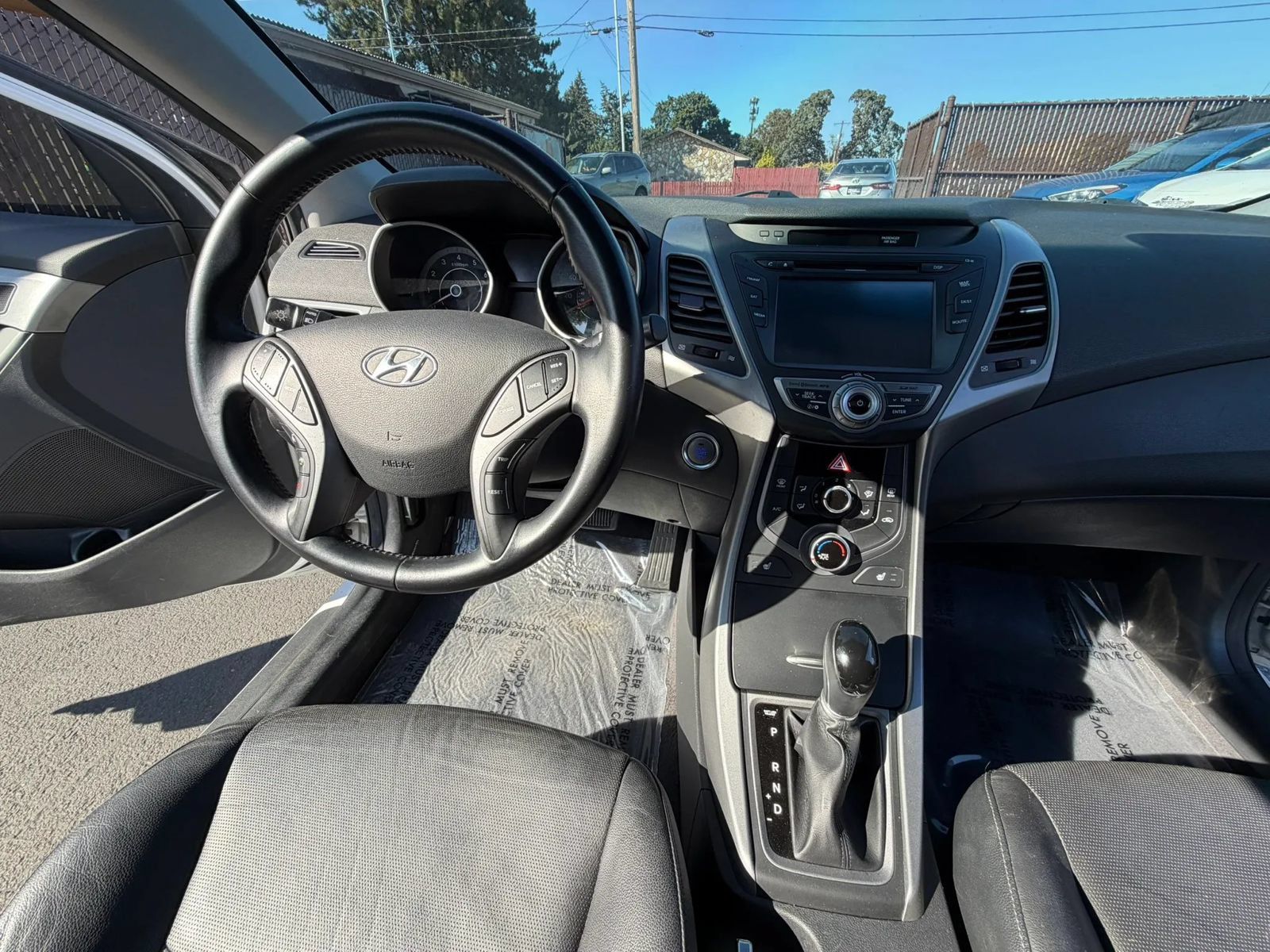 Used 2014 Hyundai Elantra w/ Option Group 2 FWD image 15