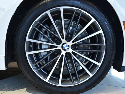 Used 2022 BMW 540i xDrive w/ Premium Package AWD/4WD image 10