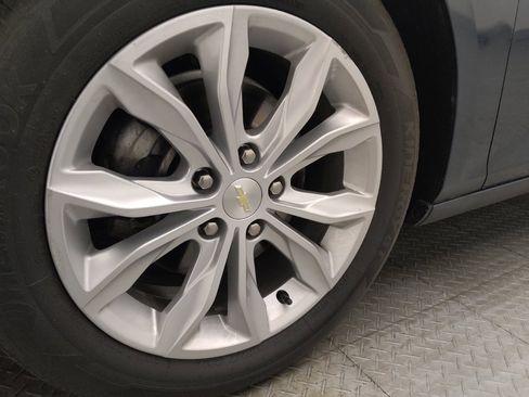 Used 2020 Chevrolet Malibu LT FWD image 31