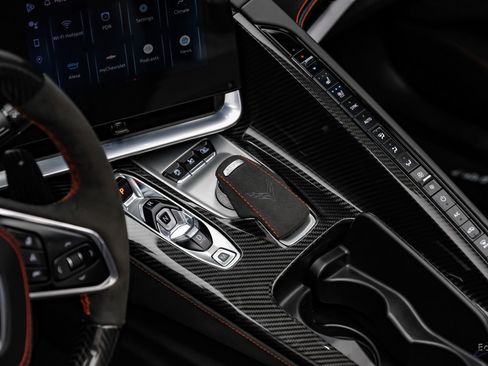 Used 2025 Chevrolet Corvette Z06 w/ Z07 Performance Package image 71