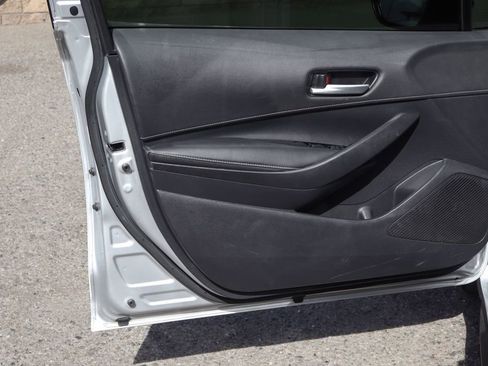 Used 2022 Toyota Corolla SE image 16