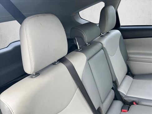 Used 2017 Toyota Prius V Five FWD image 20