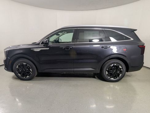 New 2026 Kia Sorento S w/ S Panoramic Sunroof Package FWD image 4