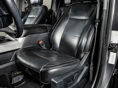 Used 2019 Ford F250 Lariat w/ Lariat Ultimate Package AWD/4WD image 30