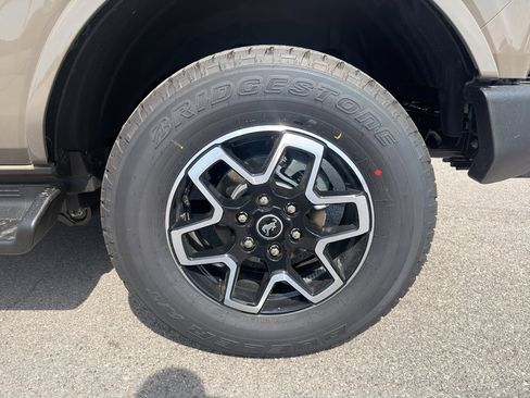 New 2026 Ford Bronco Outer Banks AWD/4WD image 20
