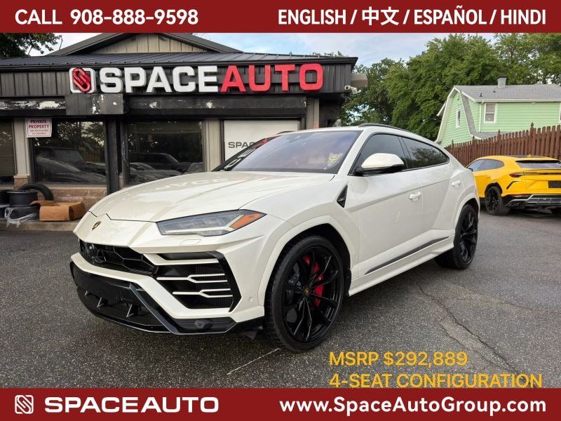 Used 2022 Lamborghini Urus AWD/4WD image 1