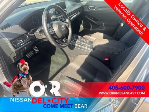 Used 2025 Honda Civic Sport image 13