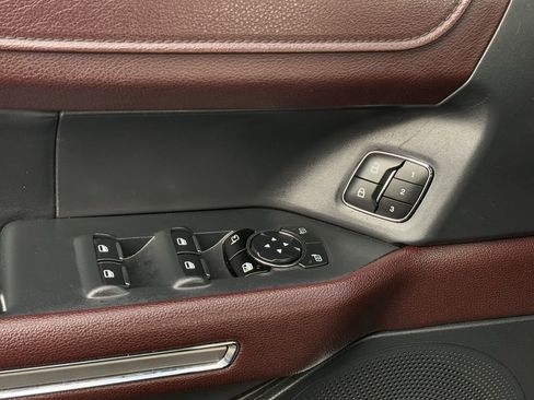 Used 2023 Ford Expedition Limited image 25