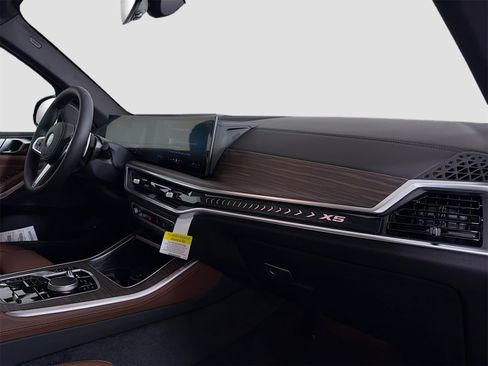 New 2026 BMW X5 xDrive50e w/ M Sport Package image 32