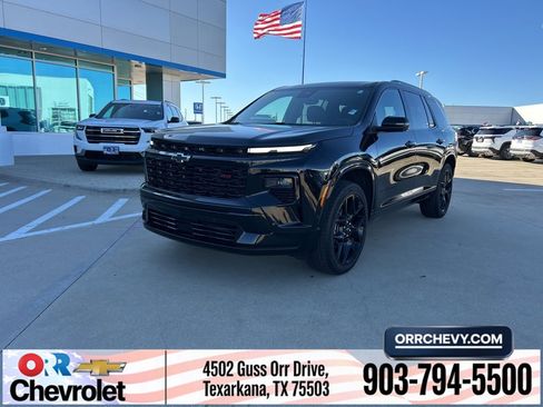 Used 2024 Chevrolet Traverse RS w/ LPO, Floor Liner Package image 1