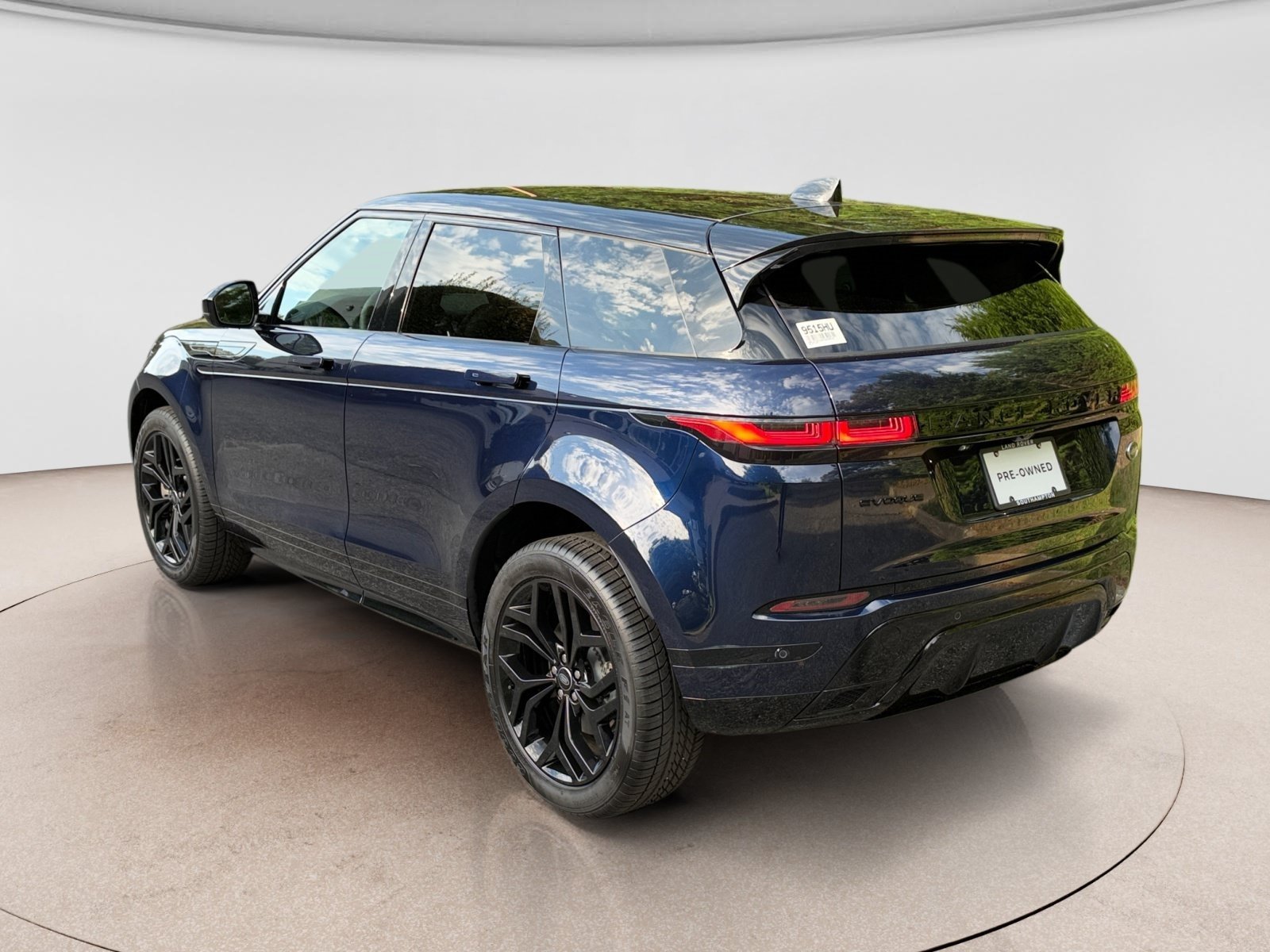 Certified 2023 Land Rover Range Rover Evoque R-Dynamic S AWD/4WD image 3