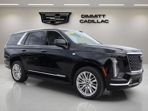 Certified 2025 Cadillac Escalade Premium Luxury AWD/4WD image 3