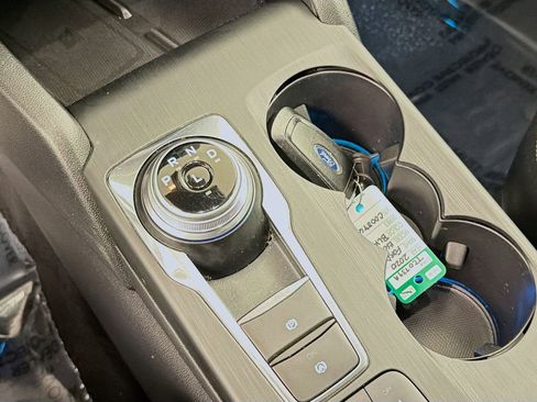 Used 2020 Ford Escape Titanium w/ Titanium Premium Package 2.0 image 17