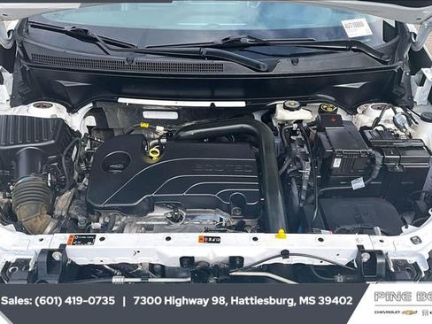 Used 2023 Chevrolet Equinox RS w/ RS Leather Package image 8